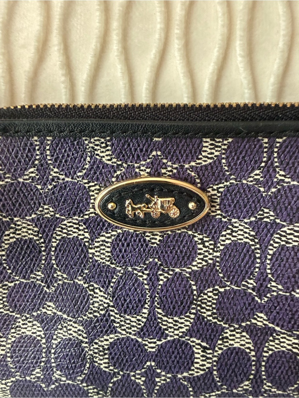 Coach Corner Zip Wristlet Signature Canvas Purple Gold Horse & Carriage - Picture 3 of 7
